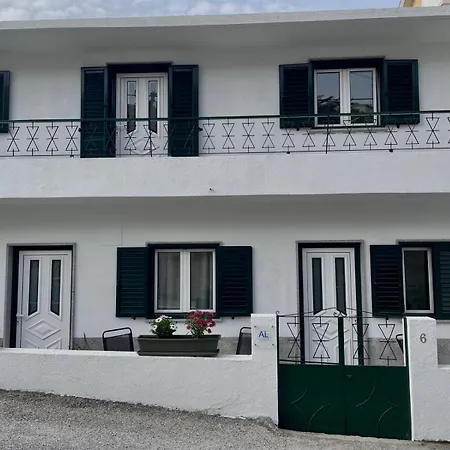 Raizes Da Serra - Casa Lapa بيت للعطل *